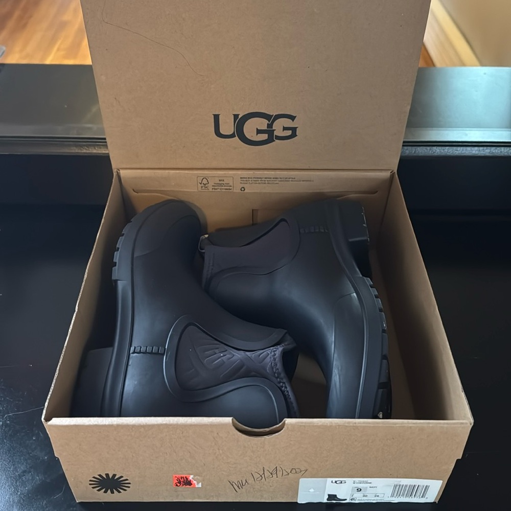 Ugg Waterproof Boots